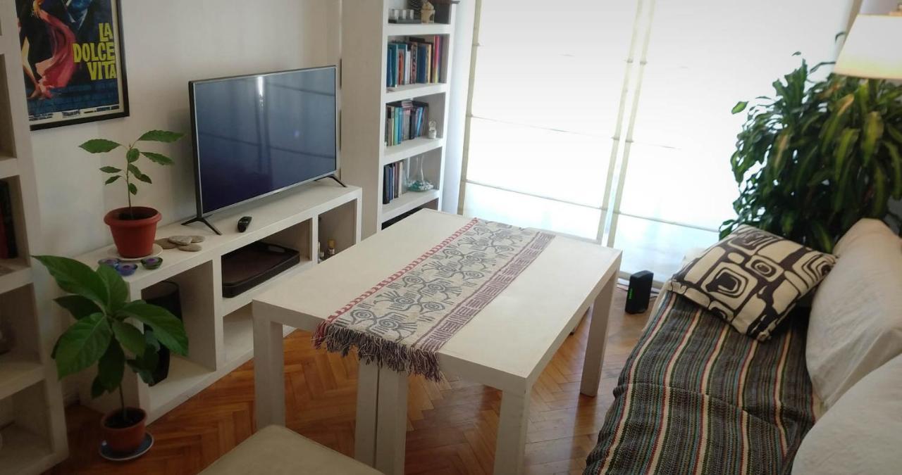 Apartmán Depto 2 Ambientes Muy Luminoso Con Wifi Y Vista A La Plaza Buenos Aires Exteriér fotografie