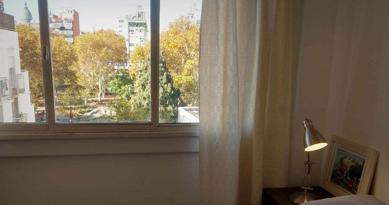 Apartmán Depto 2 Ambientes Muy Luminoso Con Wifi Y Vista A La Plaza Buenos Aires Exteriér fotografie