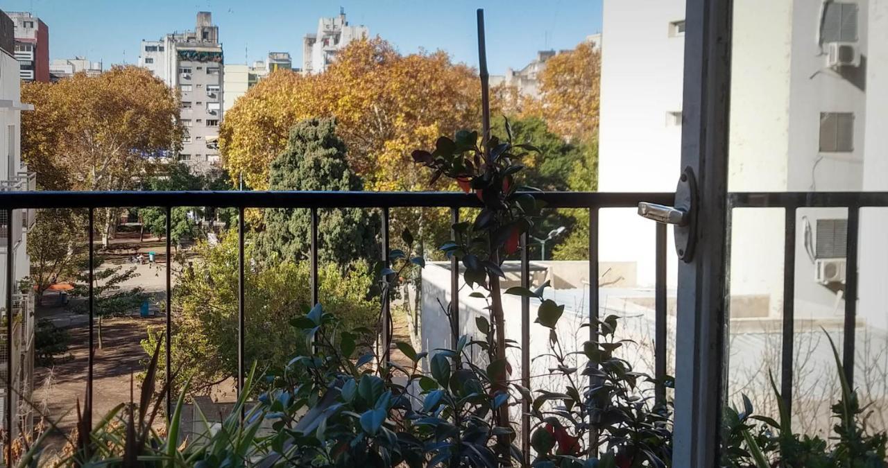 Apartmán Depto 2 Ambientes Muy Luminoso Con Wifi Y Vista A La Plaza Buenos Aires Exteriér fotografie