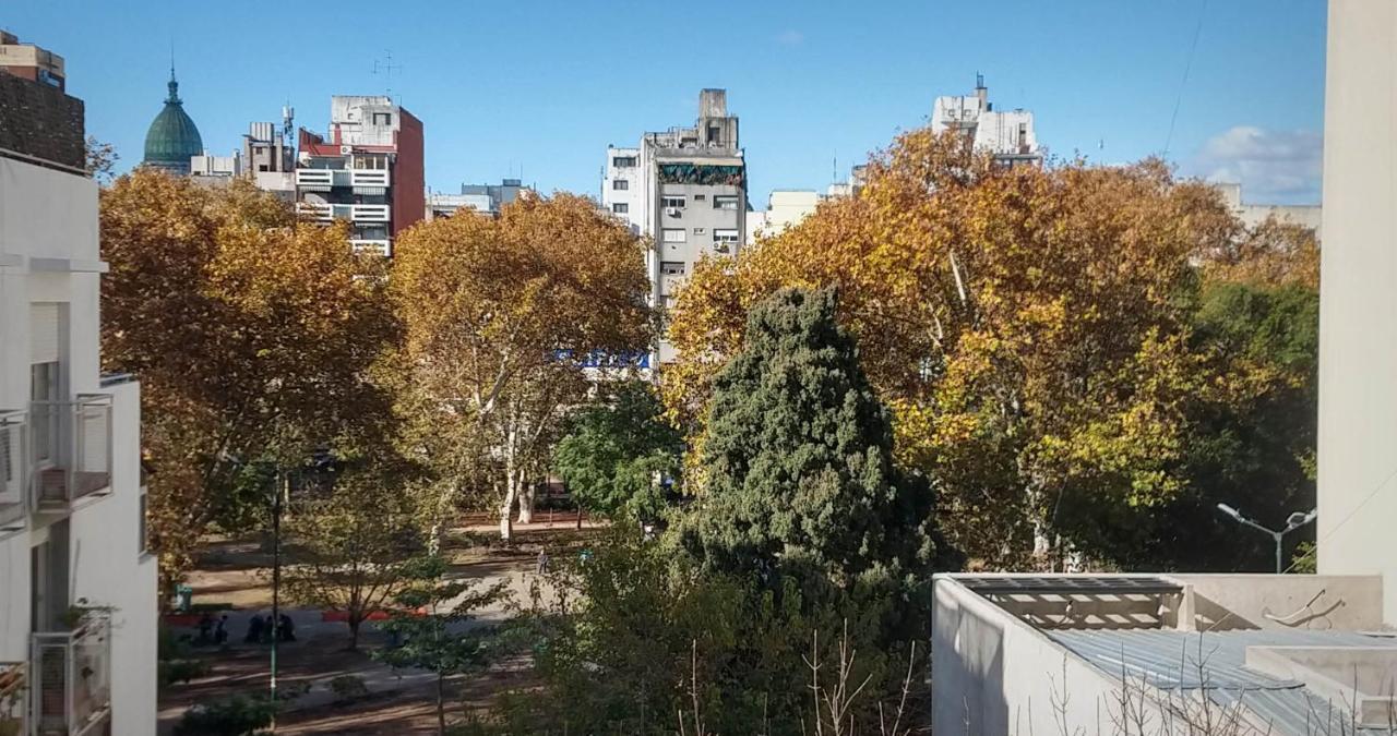 Apartmán Depto 2 Ambientes Muy Luminoso Con Wifi Y Vista A La Plaza Buenos Aires Exteriér fotografie